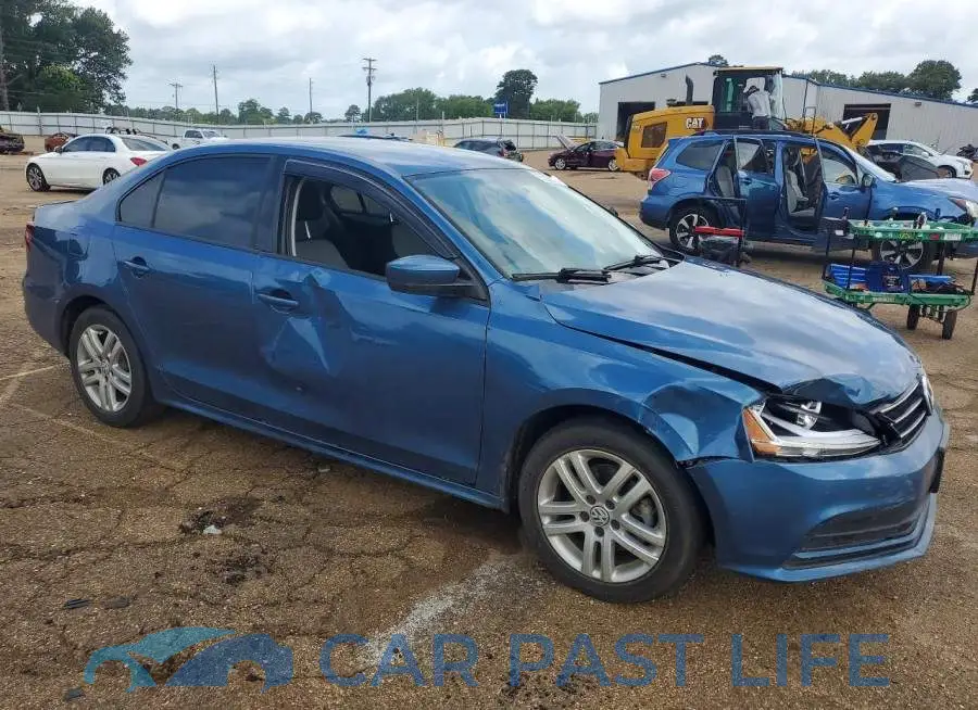 3VW2B7AJXJM250490# 4