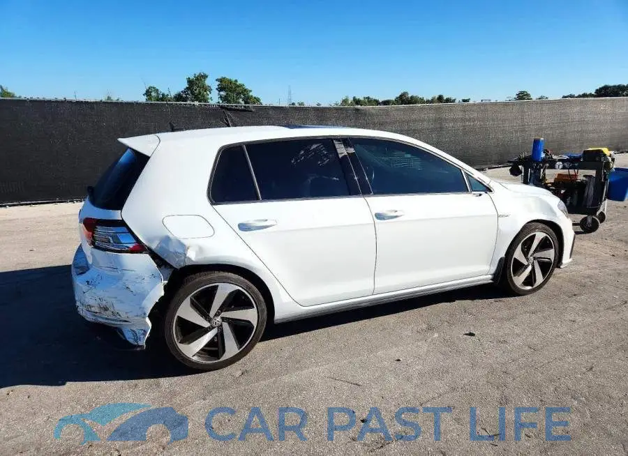 3VW5T7AU6LM010408# 3