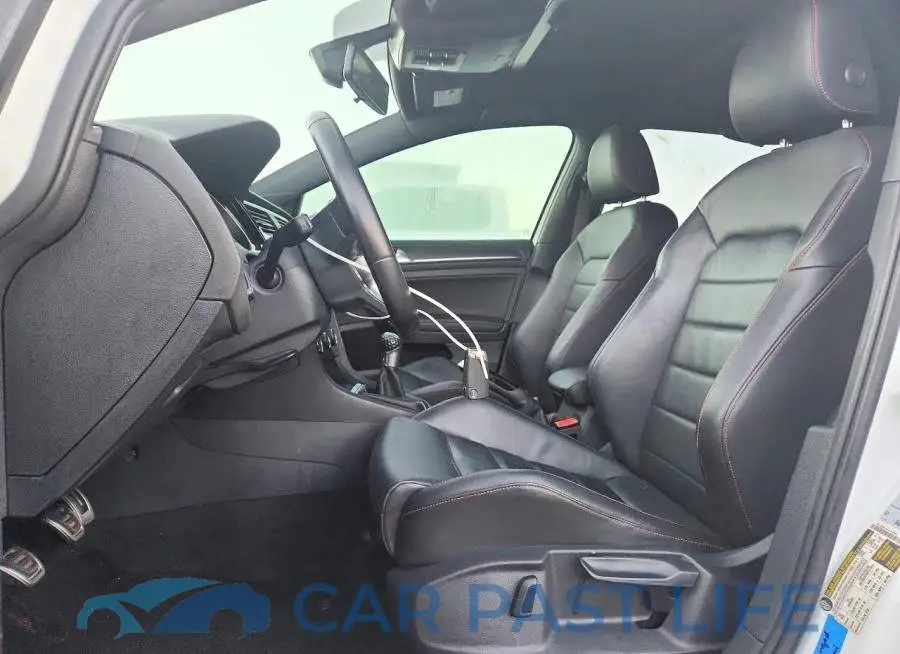 3VW5T7AU6LM010408# 7