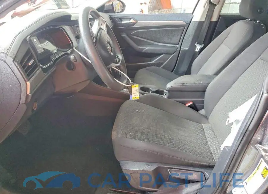 3VWCB7BU6KM129213# 7