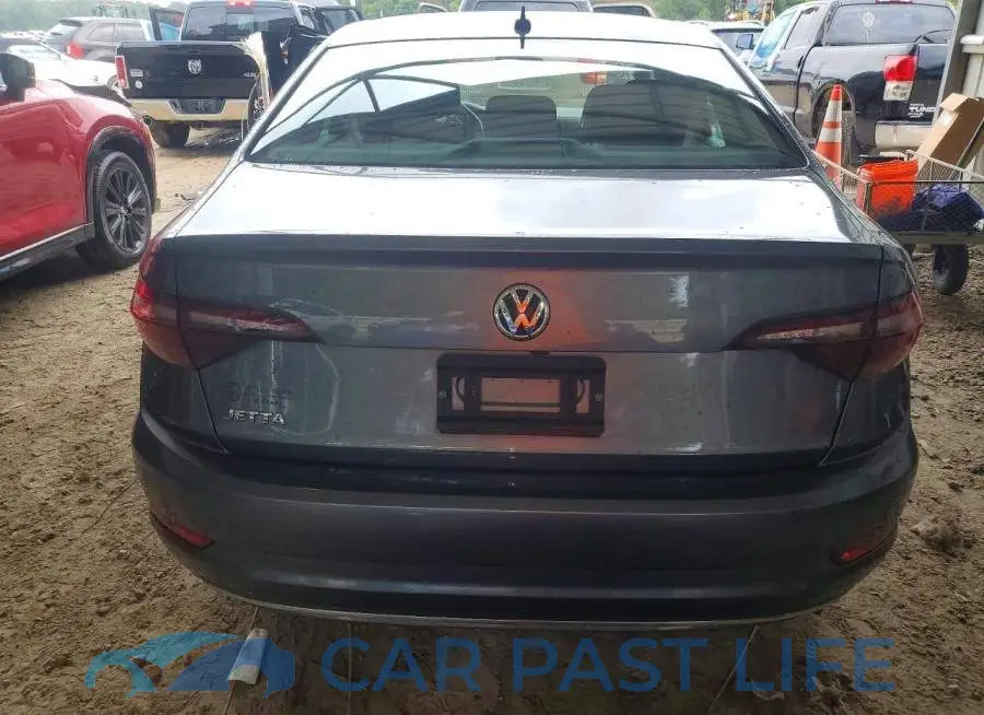 3VWCB7BU6KM129213# 6