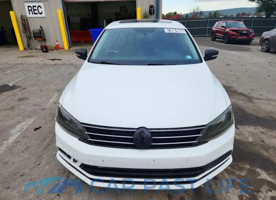 3VWDB7AJ1JM228371# 5
