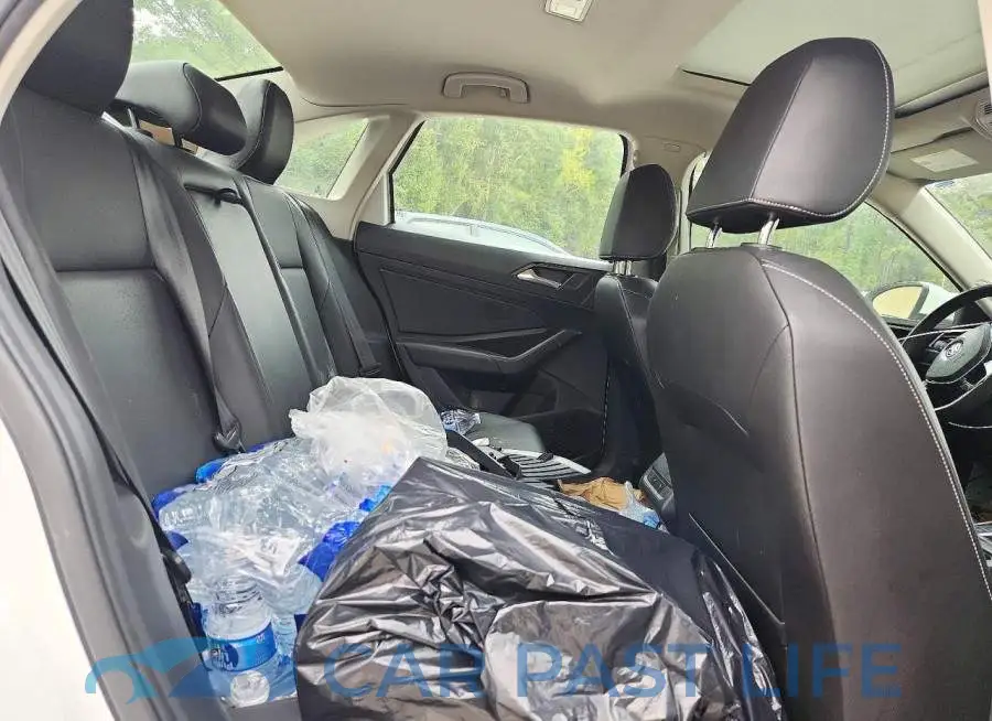 3VWEB7BU6KM207045# 10