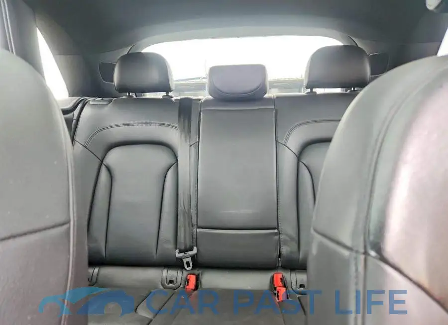 WA1ECCFS7JR008952# 10