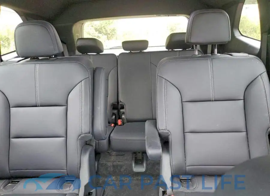 1GKENNKS8RJ245949# 10