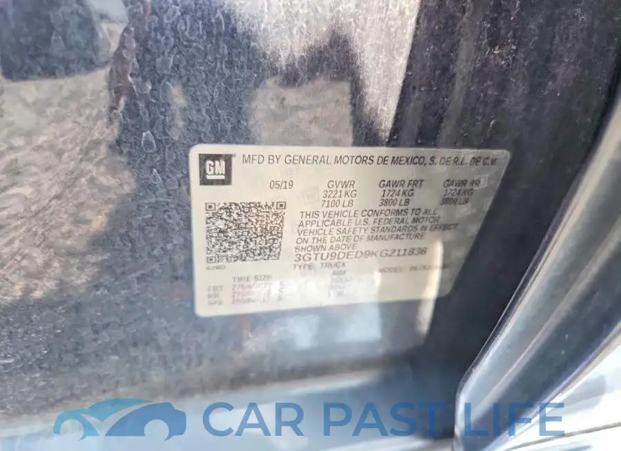 3GTU9DED9KG211836# 12