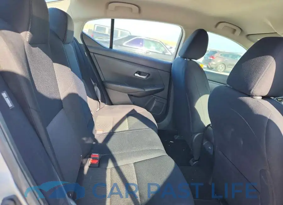 3N1AB8CV3NY318747# 10