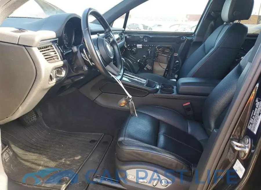 WP1AA2A57PLB21400# 7