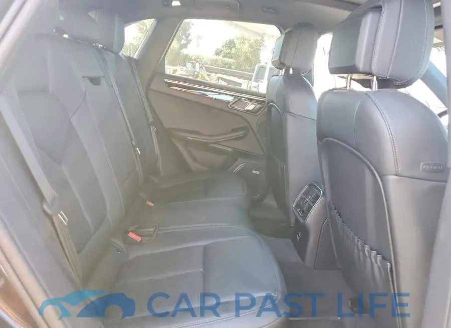 WP1AA2A57PLB21400# 11