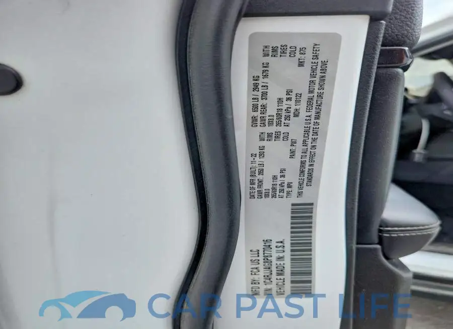 1C4RJJAG8P8770416# 12