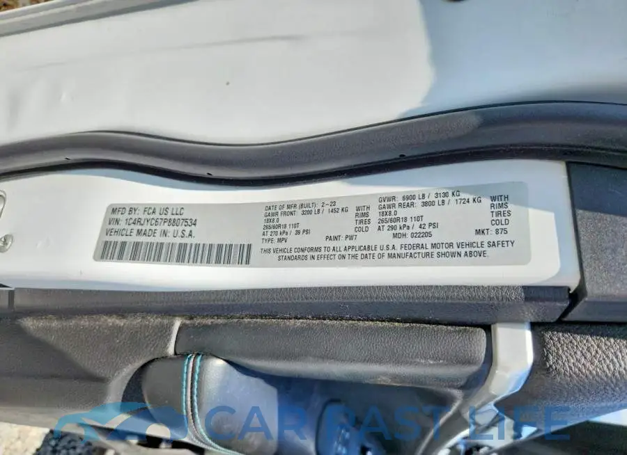1C4RJYC67P8807534# 13