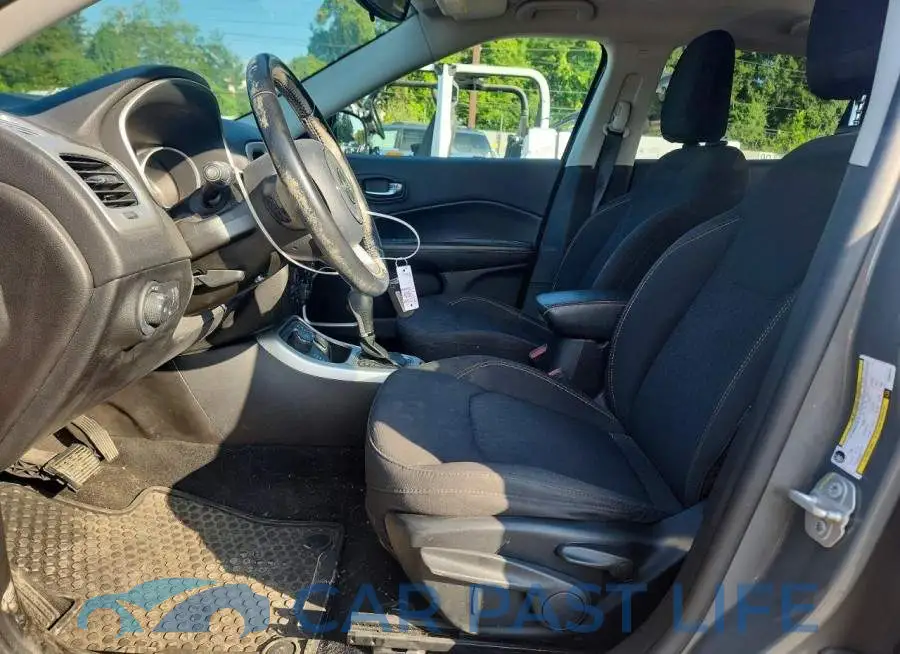 3C4NJDAB5KT850187# 7