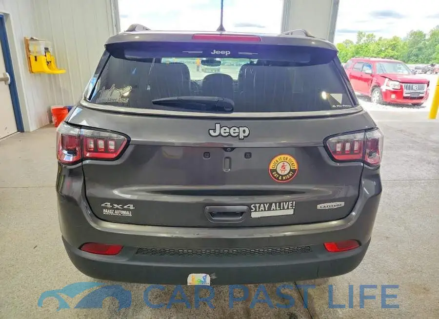 3C4NJDBB9JT485574# 6