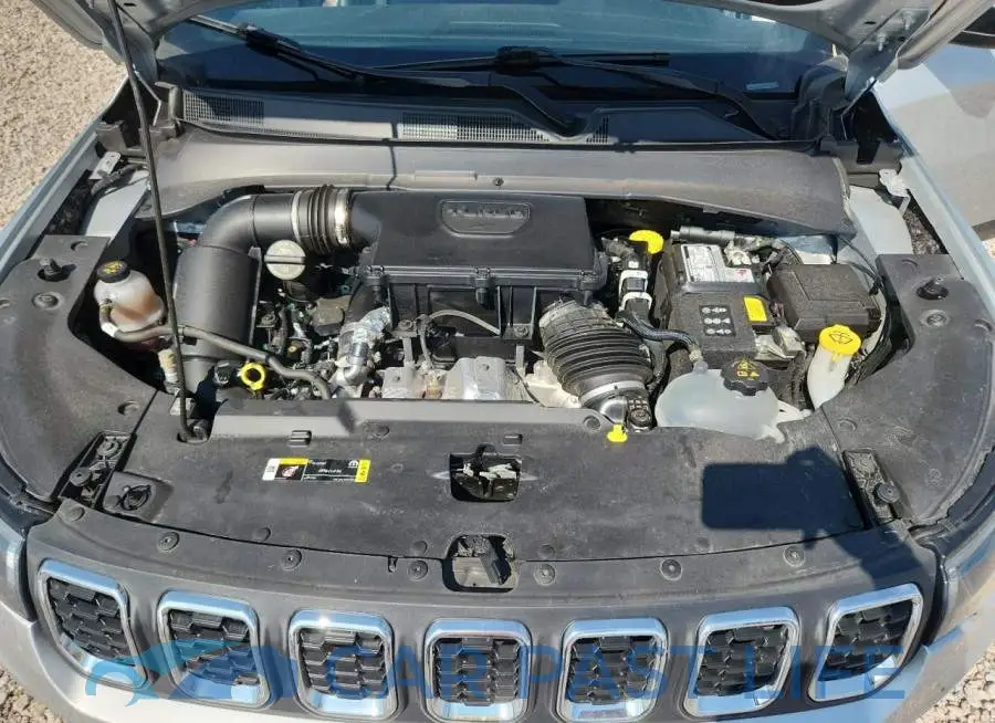 3C4NJDBN4RT119057# 12