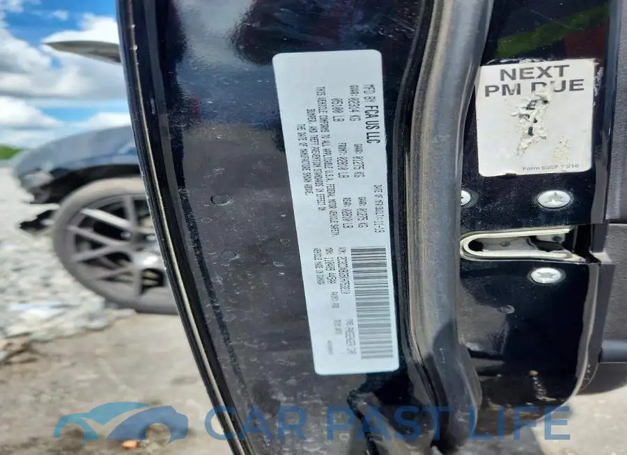 2C3CDXBG5KH753210# 13