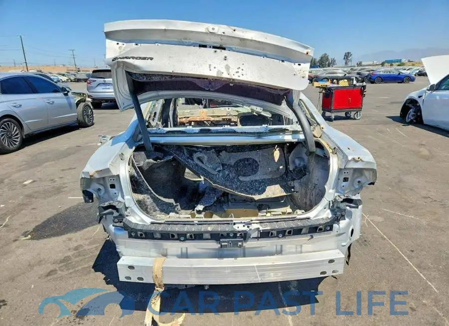 2C3CDXGJ8LH199330# 6