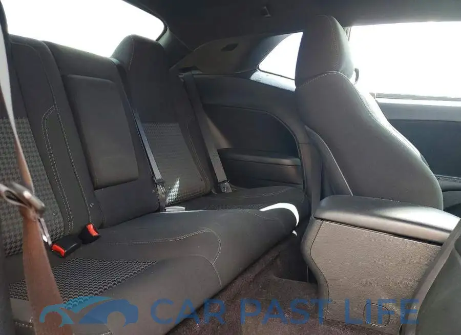2C3CDZAG3HH611749# 10