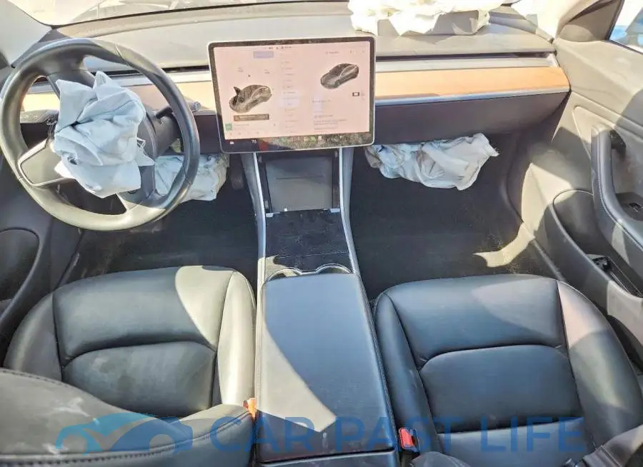 5YJ3E1EB1JF104160# 8