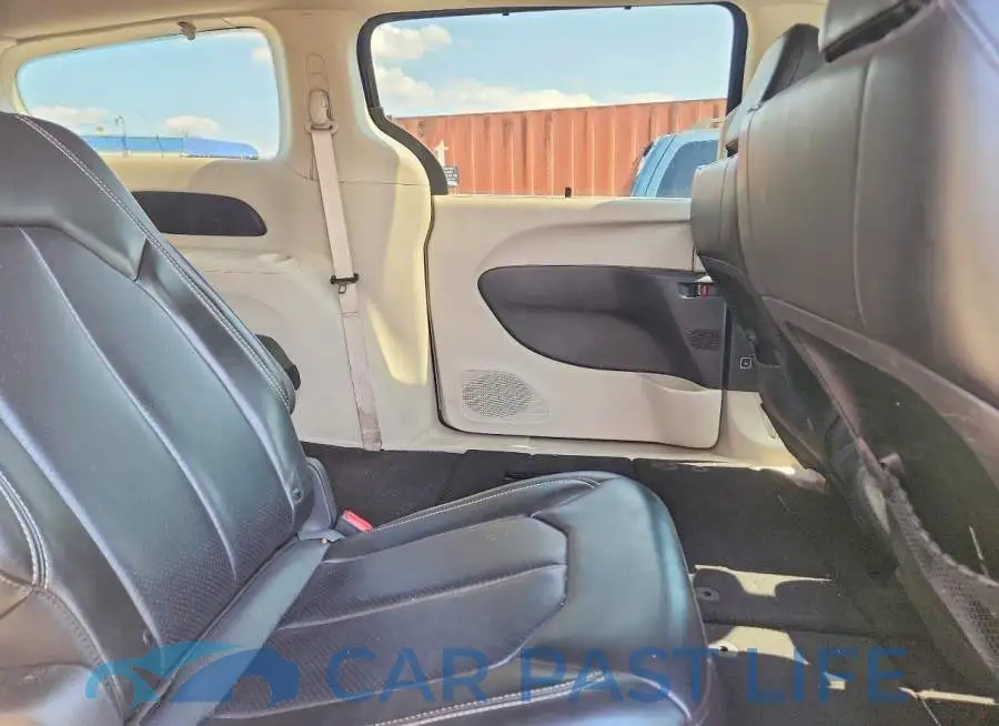 2C4RC1DG1LR181745# 11