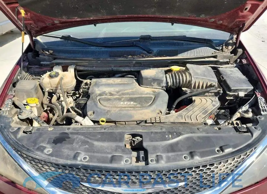2C4RC1DGXHR522177# 12