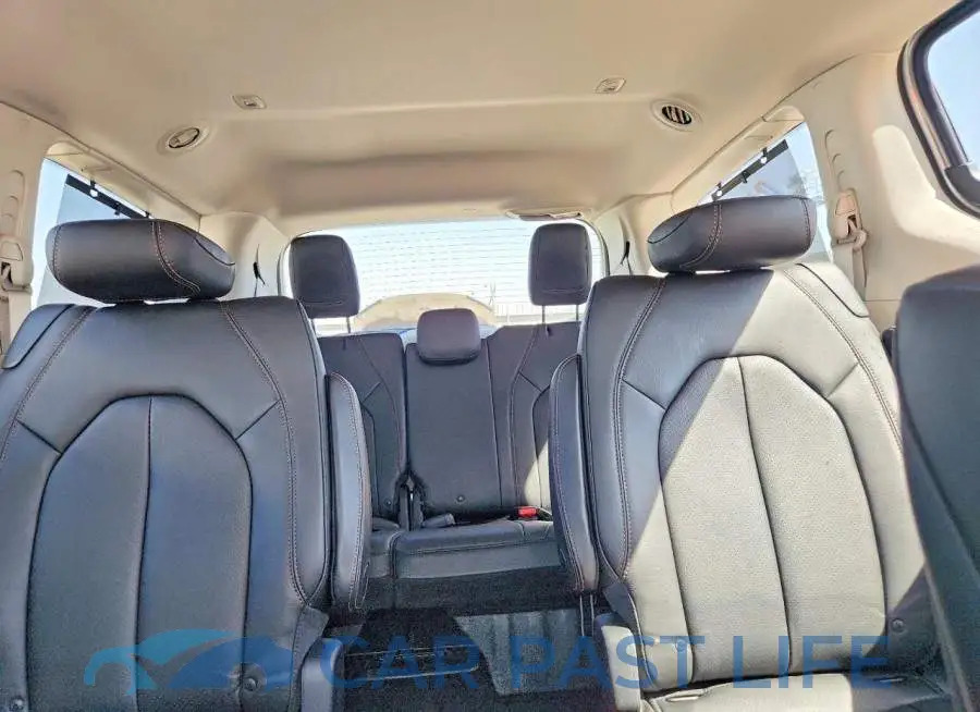 2C4RC1EG4JR260922# 11
