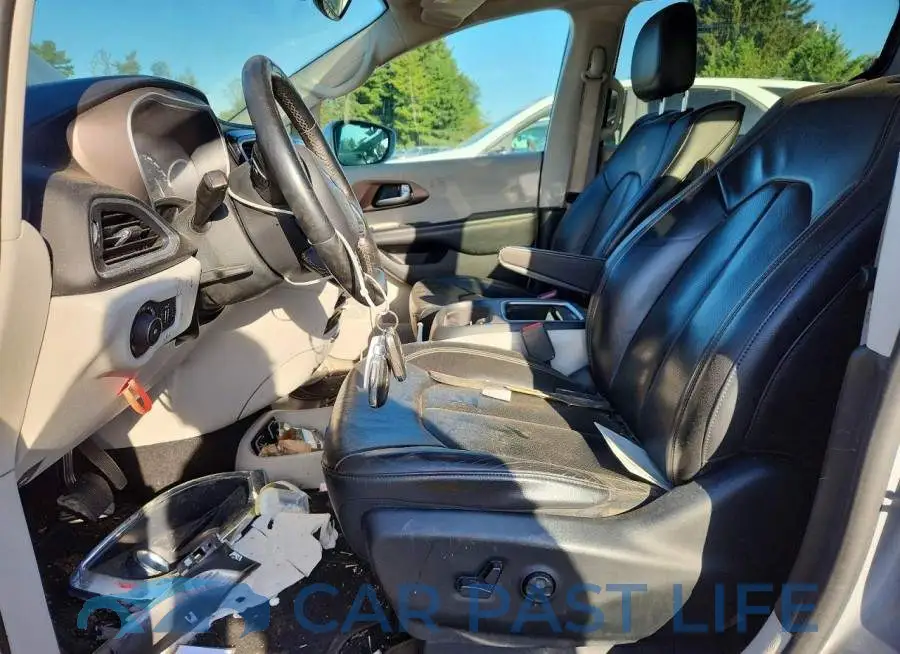 2C4RC1EG8HR704863# 7