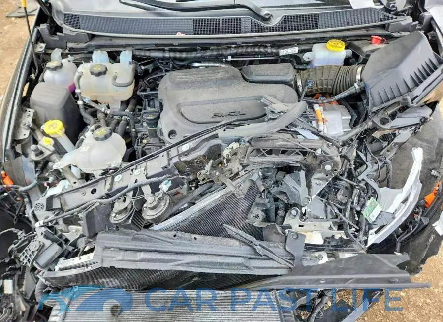 2C4RC1N70SR528639# 12