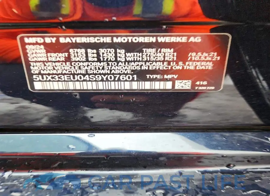 5UX33EU04S9Y07601# 13