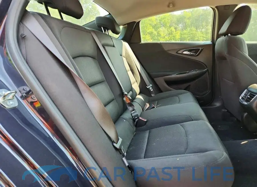 1G1ZD5ST3PF231040# 10