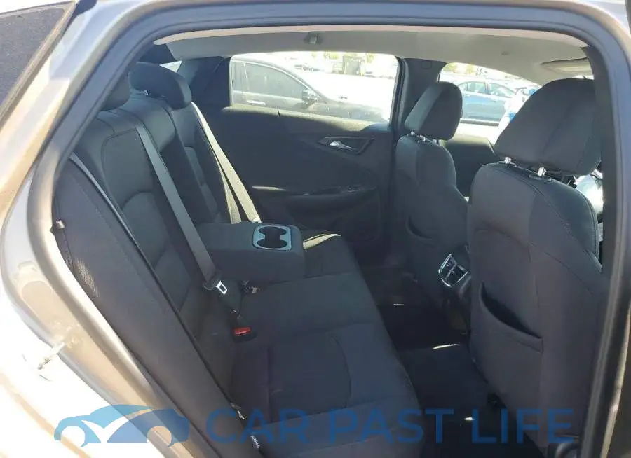 1G1ZD5ST4NF181665# 10