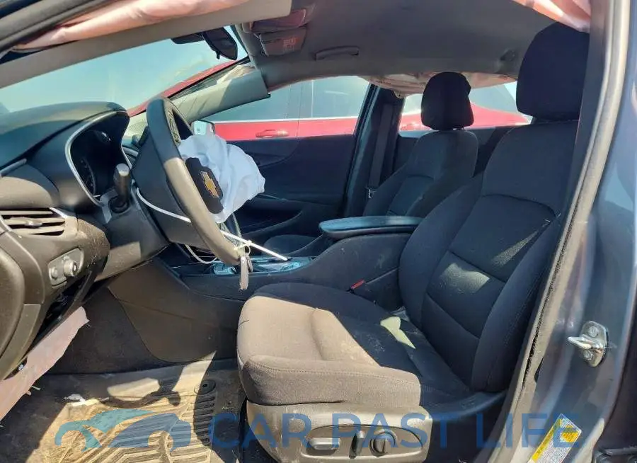 1G1ZD5ST4PF151830# 7
