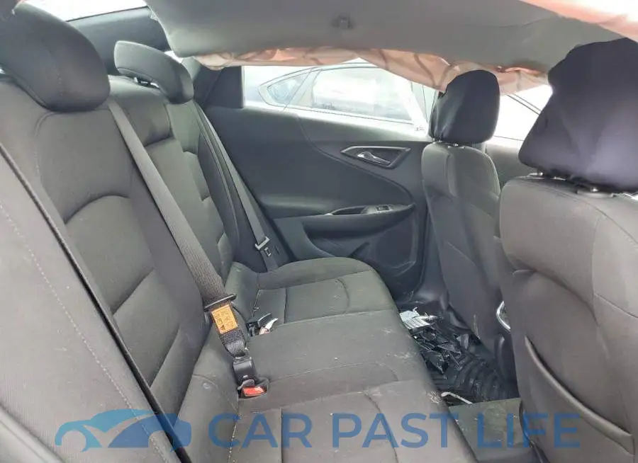 1G1ZD5ST4PF151830# 10