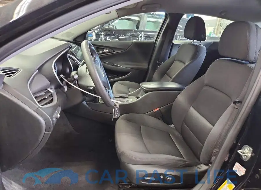 1G1ZD5ST5PF178423# 7