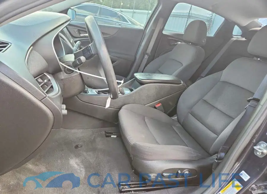 1G1ZD5ST8NF184844# 7