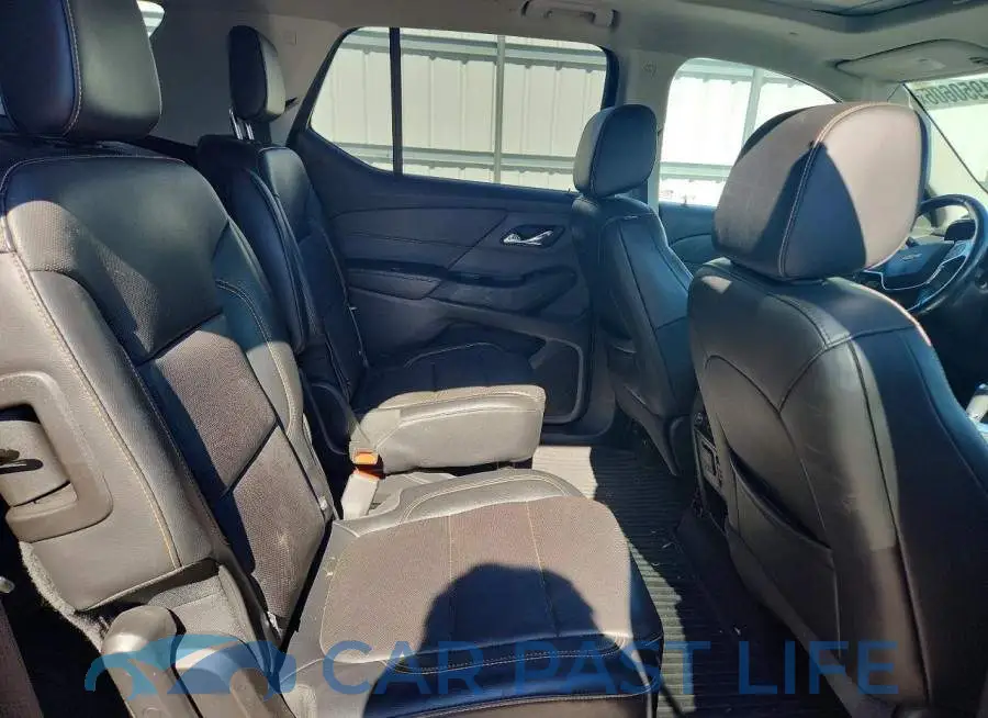1GNEVJKW3JJ167681# 11