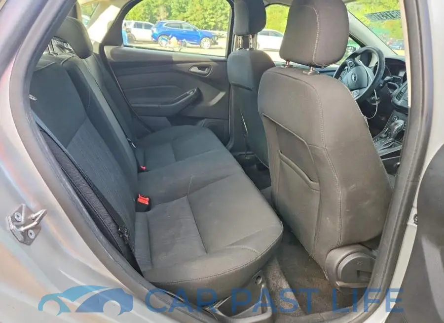 1FADP3F2XJL279888# 10
