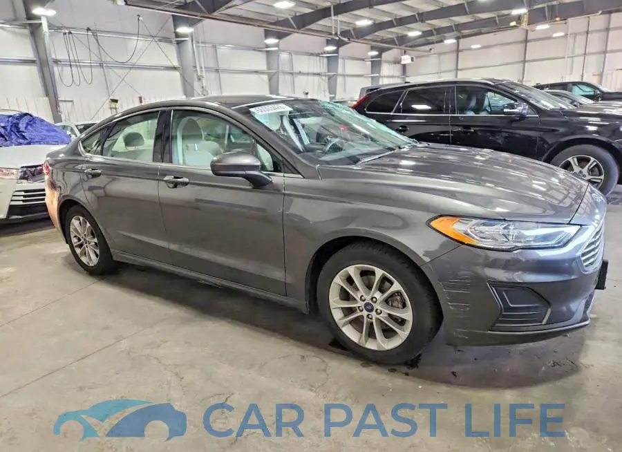 3FA6P0H76KR217732# 4