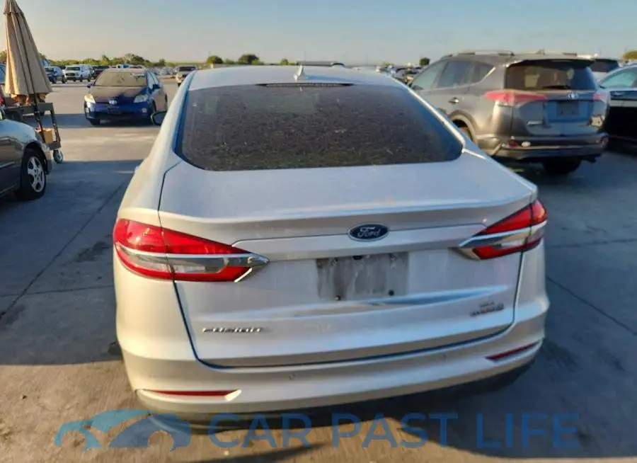 3FA6P0LU6KR221129# 6