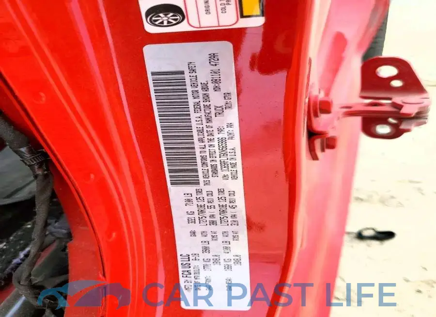 1C6SRFLT6KN565986# 13