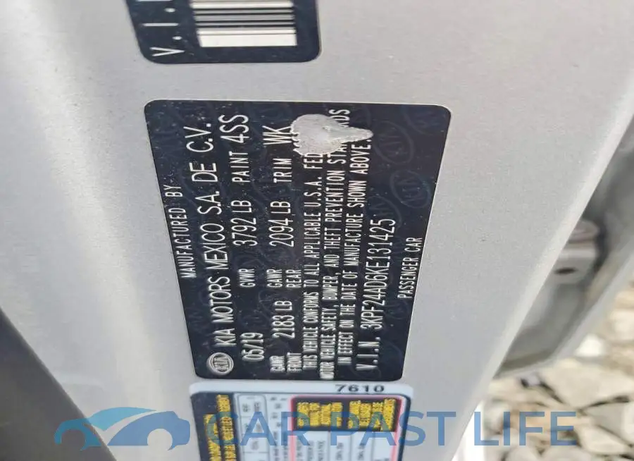 3KPF24AD6KE131425# 12