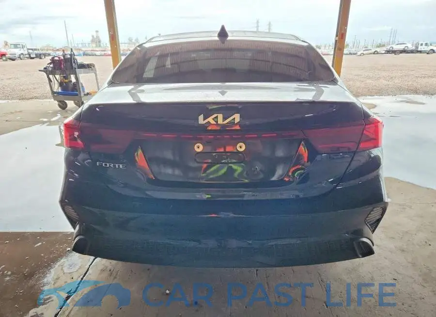 3KPF24AD8PE628452# 6
