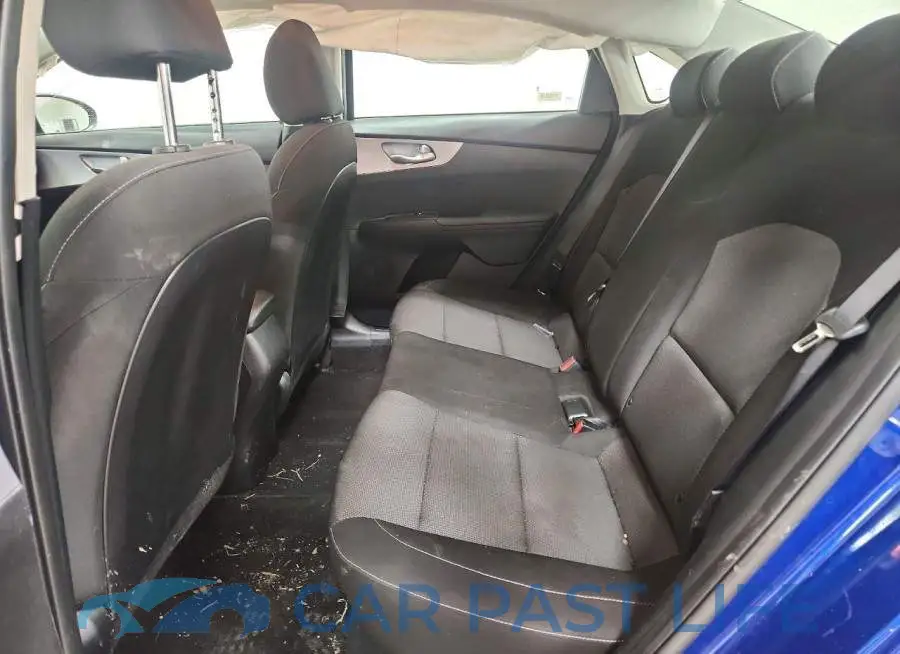 3KPF24AD8RE743202# 10