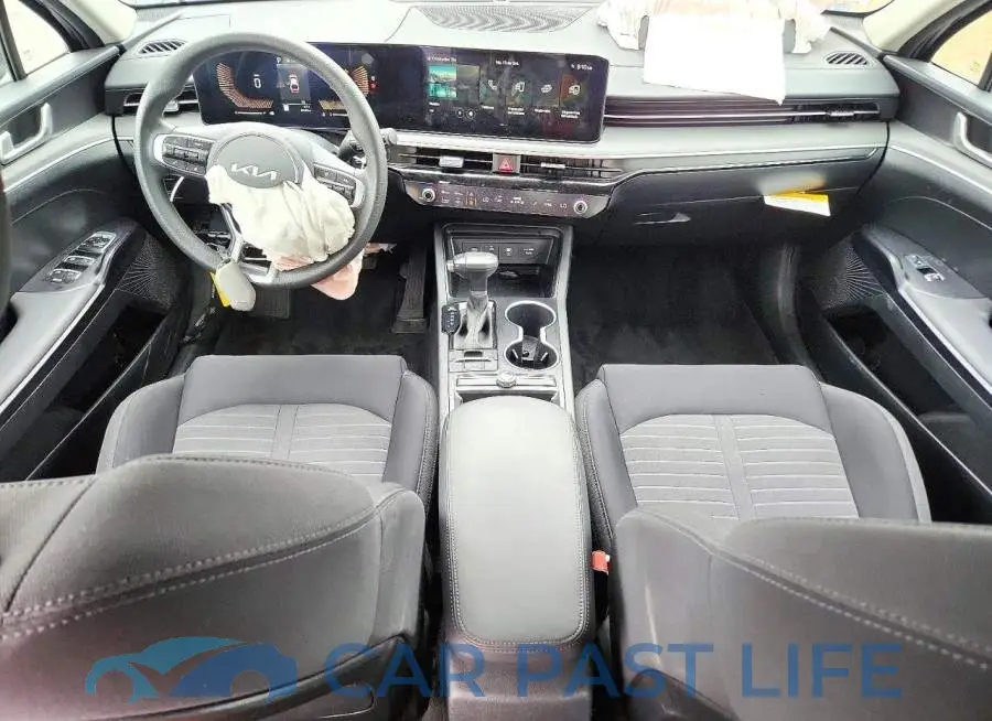 KNAG24J74T5472556# 8