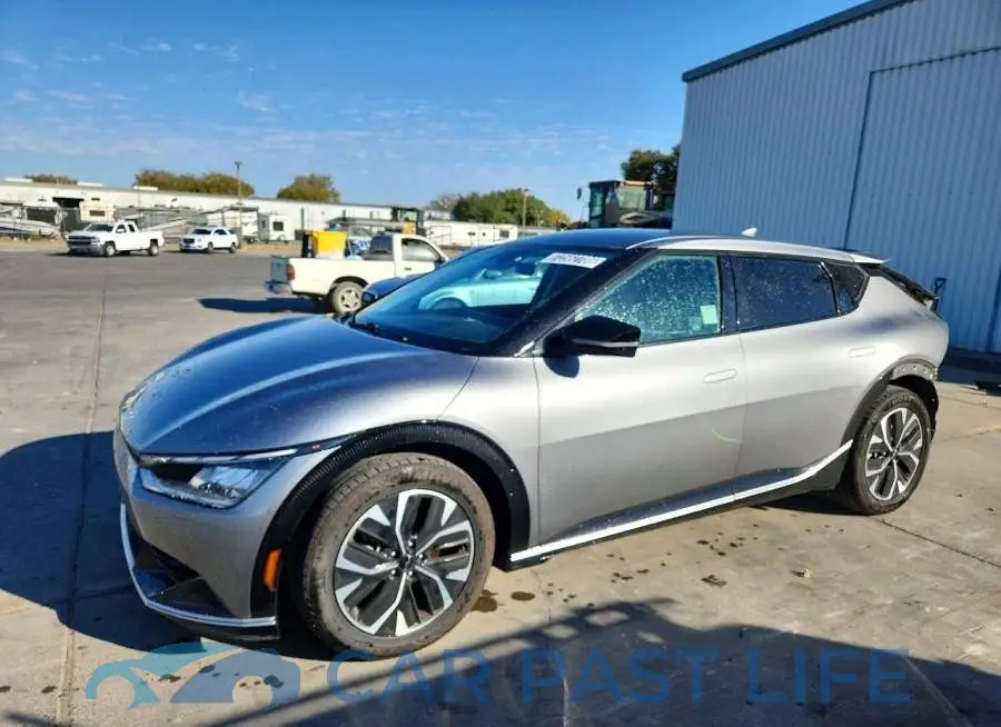 KNDC34LA9R5205767# 1