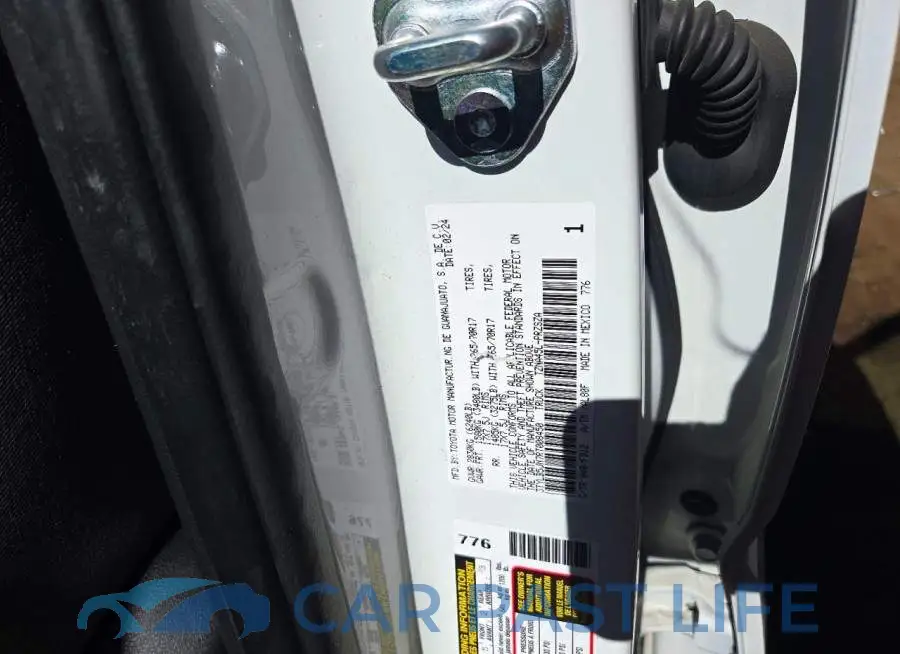 3TYLB5JN7RT008450# 12