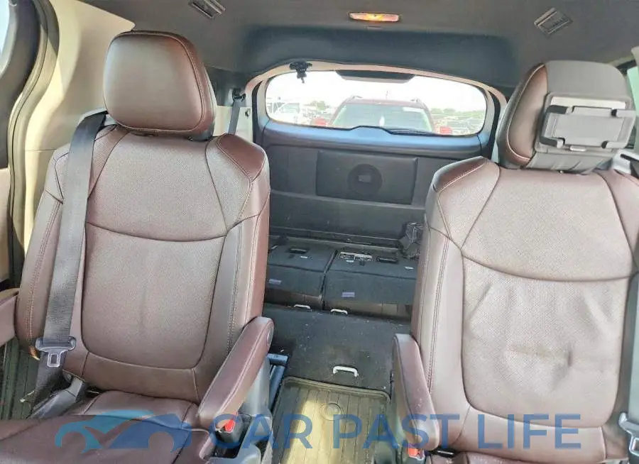 5TDESKFC2RS138565# 10