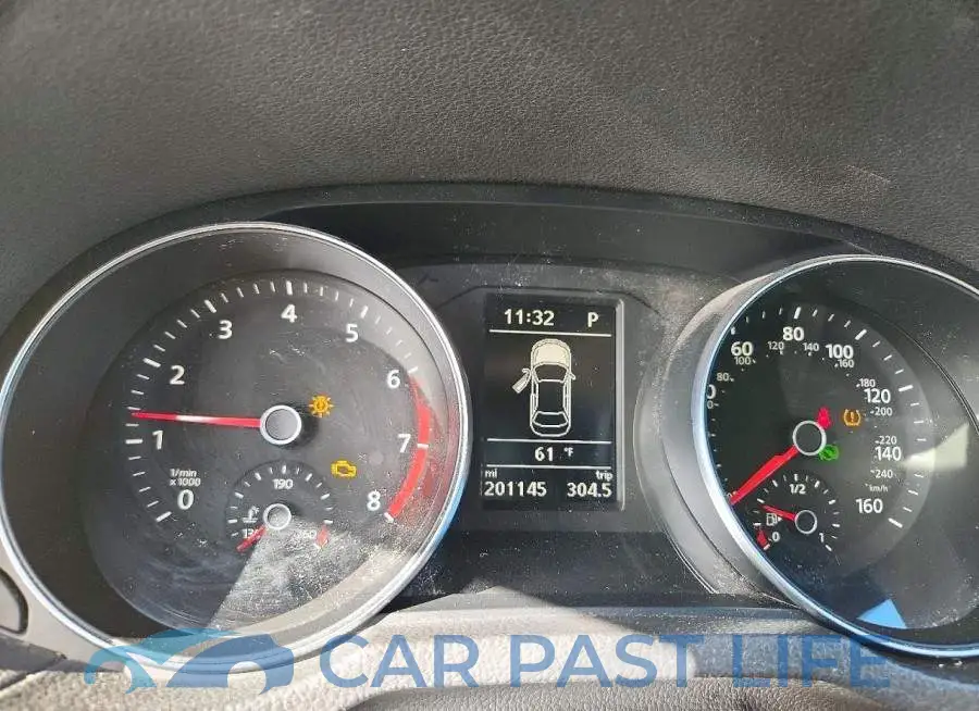 1VWDT7A33HC015559# 9