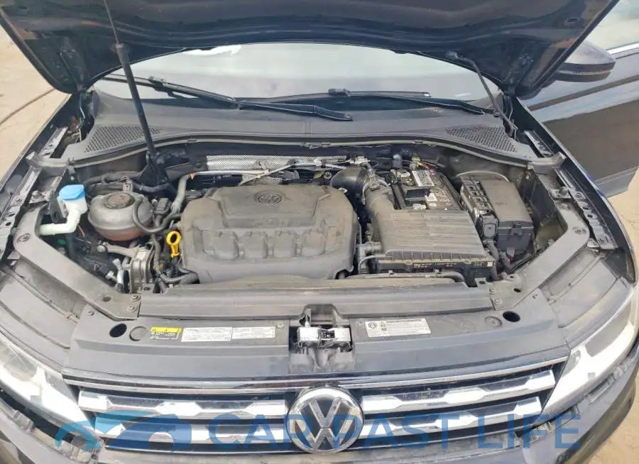 3VV2B7AX7KM077571# 11
