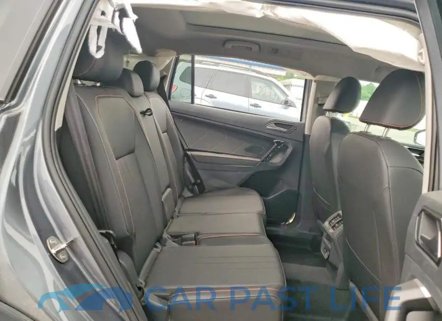 3VVAB7AX2RM233828# 10
