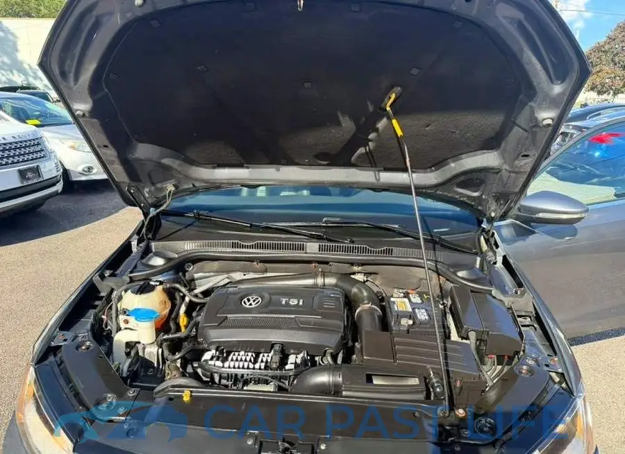 3VW4T7AJ2HM384751# 8